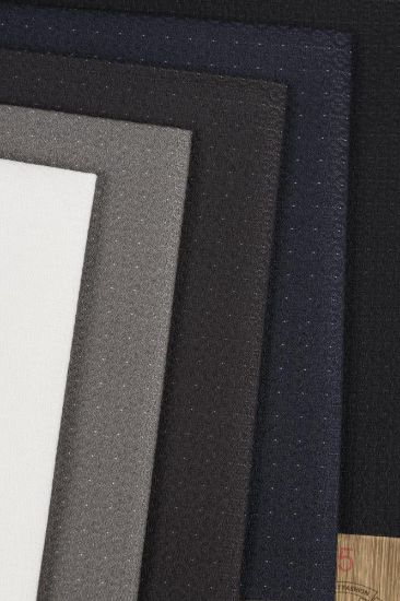 صورة قماش شتوي منقط من ترولايف